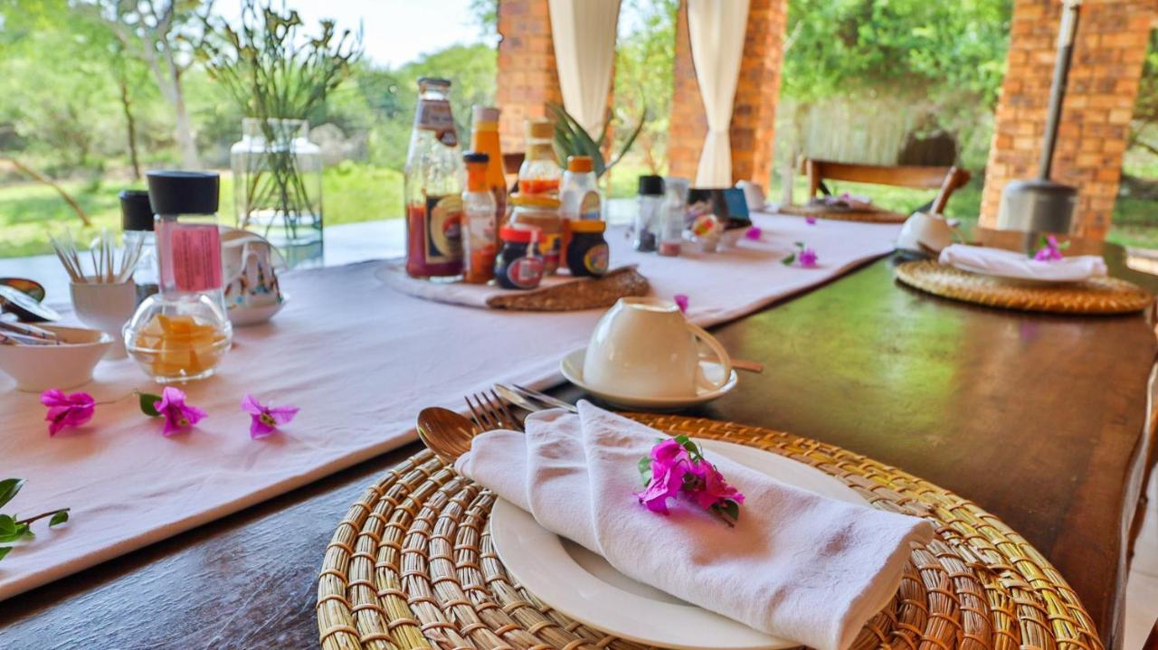 Kruger Riverside Lodge - No Load-Shedding มาร์ลอทพาร์ค ภายนอก รูปภาพ